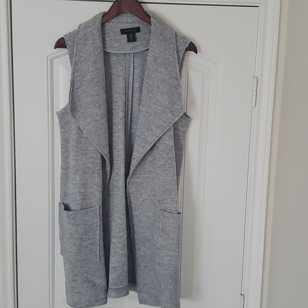 Tahari Sleeveless Coat
